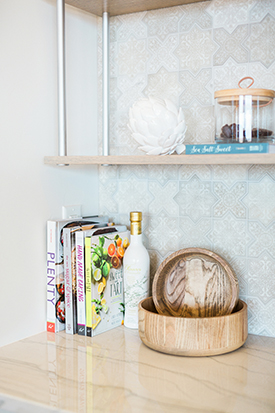 books, shelve, plants